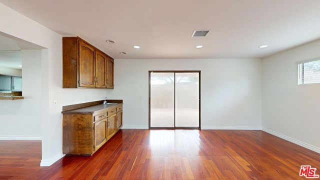 17155 Donmetz Street, Granada Hills (los Angeles), CA 91344