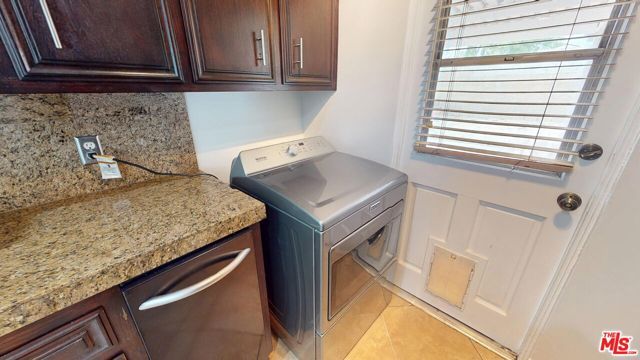 17155 Donmetz Street, Granada Hills (los Angeles), CA 91344