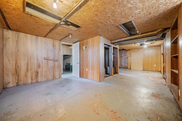 131 BISCHOFF STREET, Fond Du Lac, WI 54935
