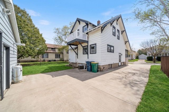 131 BISCHOFF STREET, Fond Du Lac, WI 54935