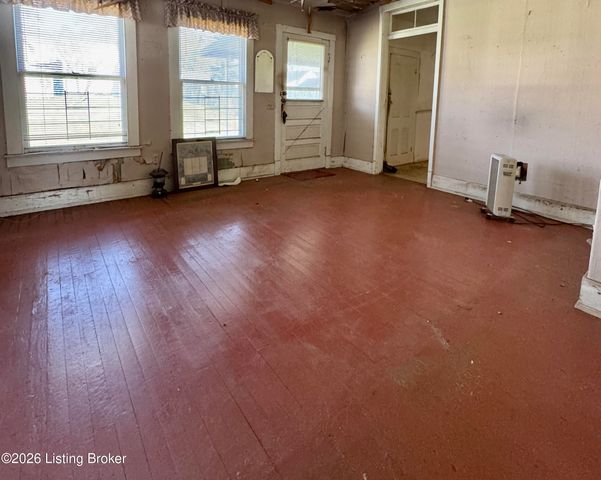 1041 Barret Ave, Louisville, KY 40204