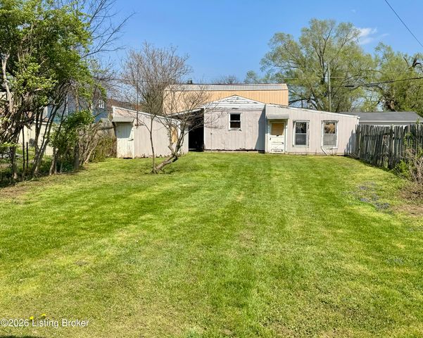 1041 Barret Ave, Louisville, KY 40204