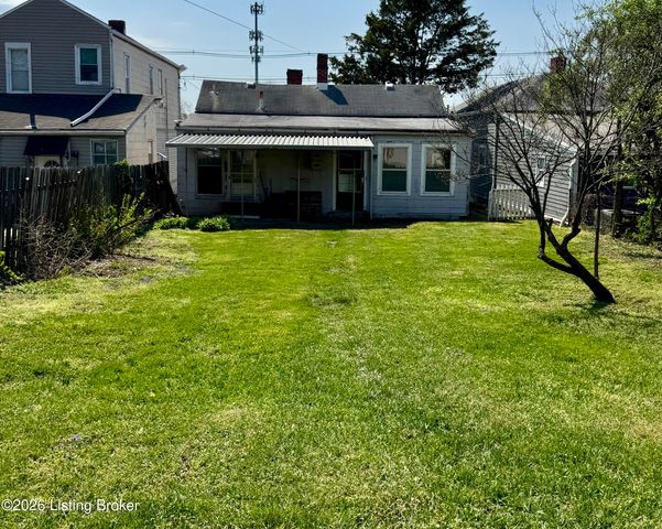 1041 Barret Ave, Louisville, KY 40204