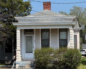 1041 Barret Ave, Louisville, KY 40204