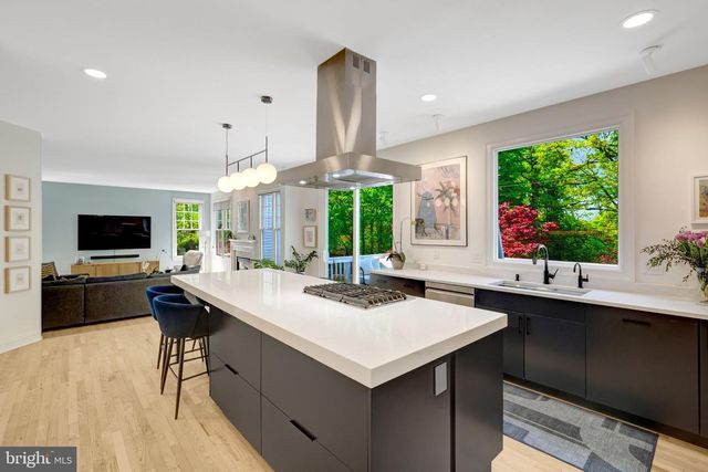 1926 POOLE LN, Mclean, VA 22101