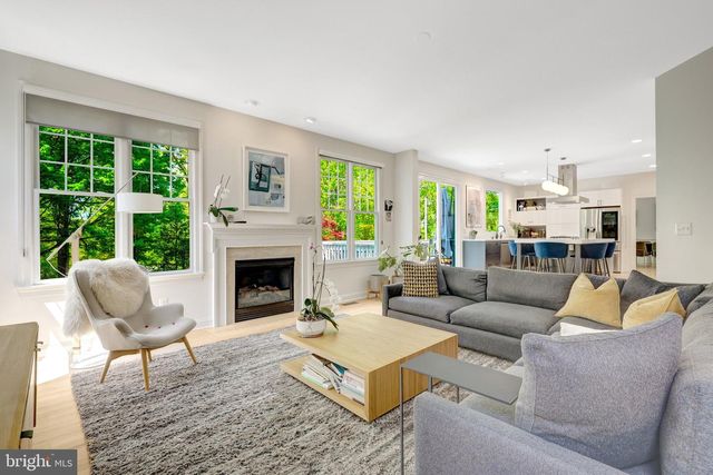 1926 POOLE LN, Mclean, VA 22101