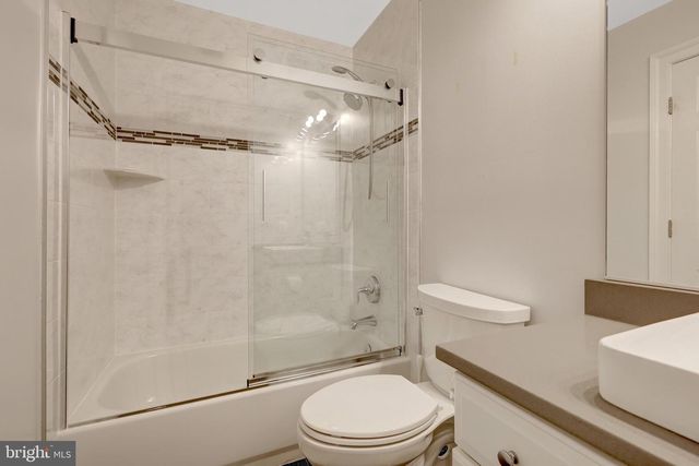 1926 POOLE LN, Mclean, VA 22101