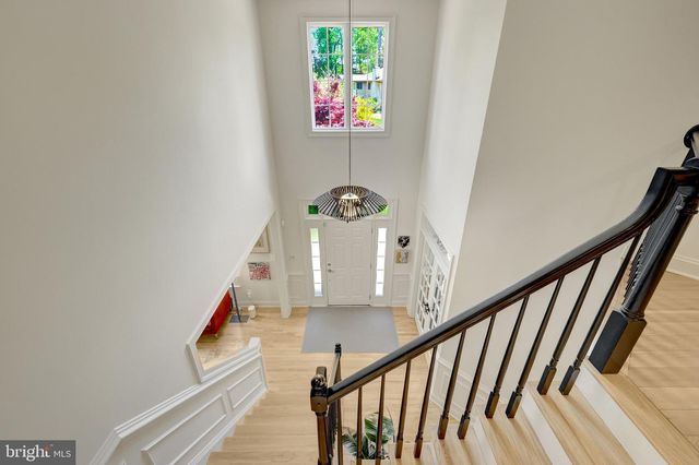 1926 POOLE LN, Mclean, VA 22101