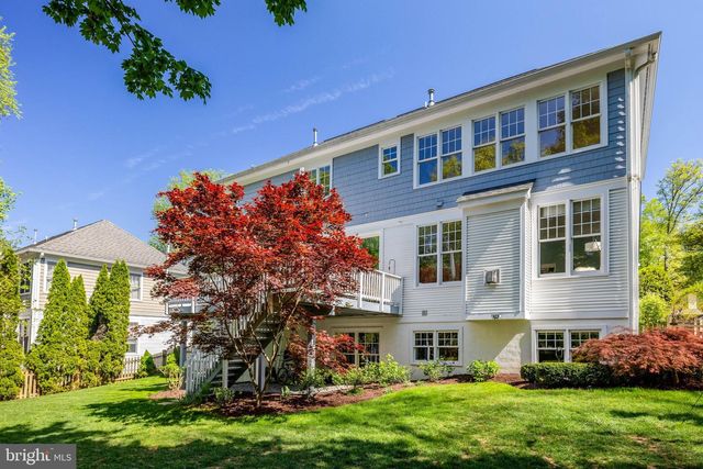 1926 POOLE LN, Mclean, VA 22101