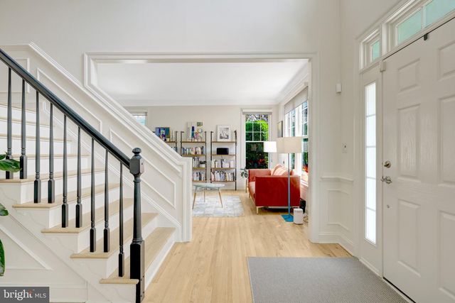 1926 POOLE LN, Mclean, VA 22101