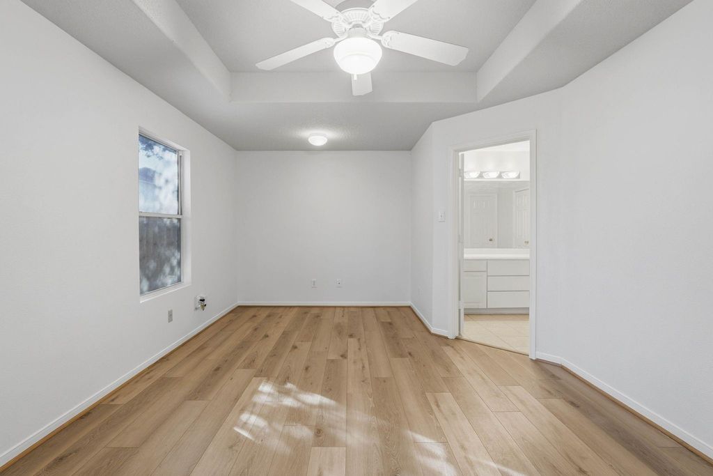 Image 17 of property listing at 15506 Elm Leaf Place, Cypress, TX 77429