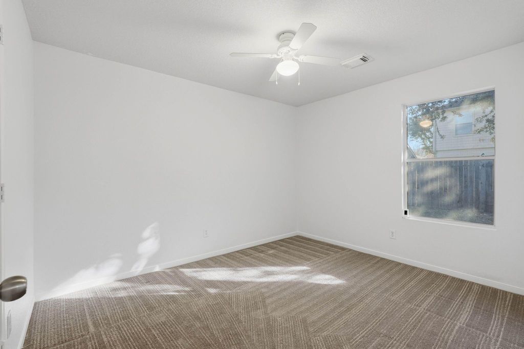 Image 25 of property listing at 15506 Elm Leaf Place, Cypress, TX 77429