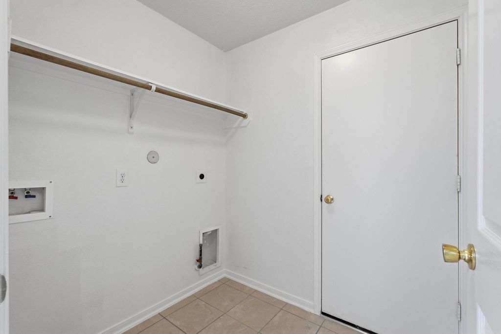 Image 27 of property listing at 15506 Elm Leaf Place, Cypress, TX 77429