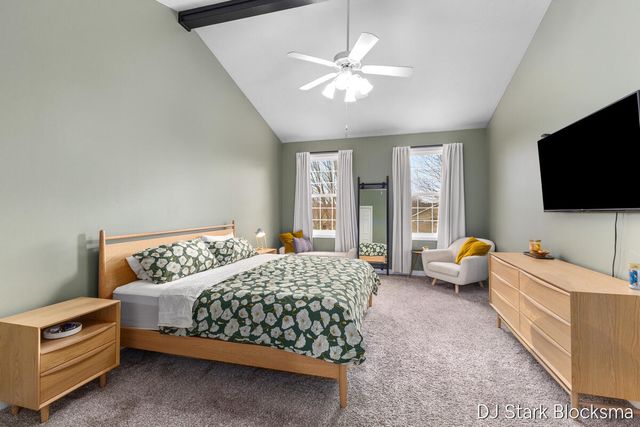 69 Rogue River View Drive NE, Rockford, MI 49341