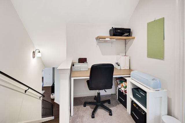 60 LAUREL GLEN DR, Oakland, TN 38060