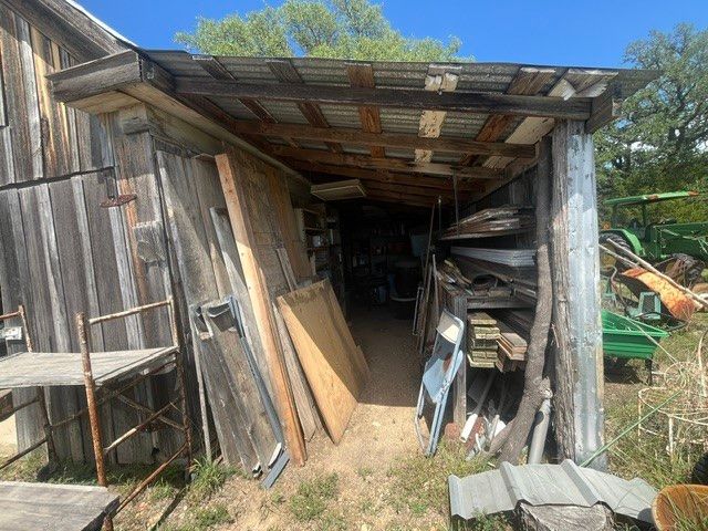707 County Road 426, Purmela, TX 76566