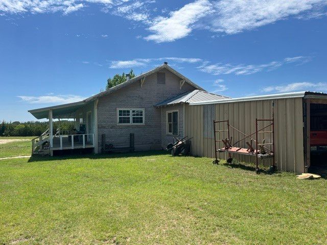 707 County Road 426, Purmela, TX 76566