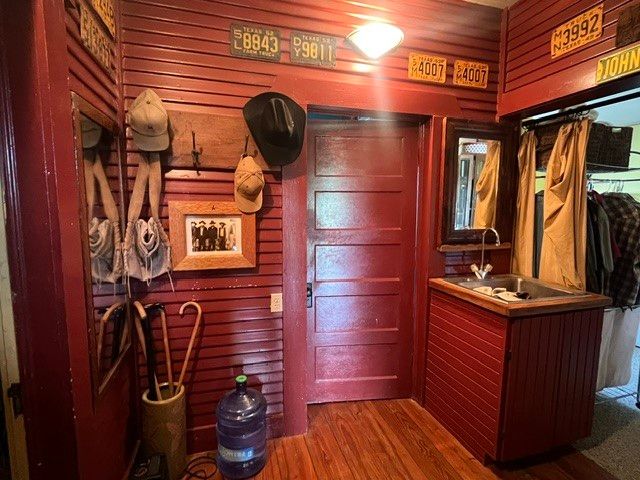707 County Road 426, Purmela, TX 76566