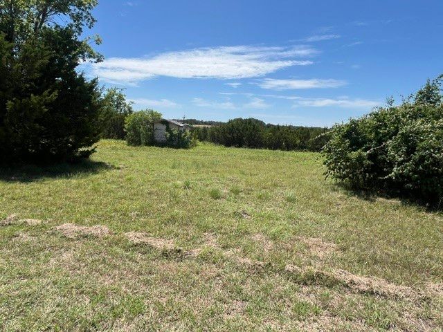 707 County Road 426, Purmela, TX 76566