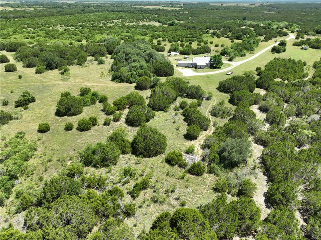 707 County Road 426, Purmela, TX 76566