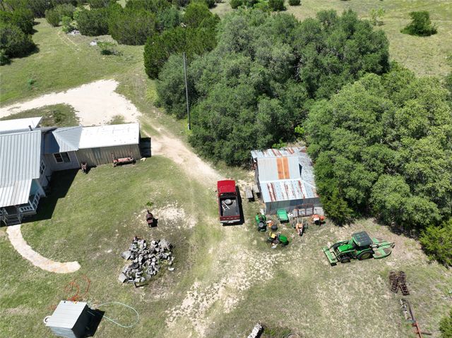 707 County Road 426, Purmela, TX 76566