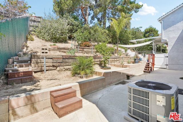 11319 Goleta Street, Sylmar (los Angeles), CA 91342