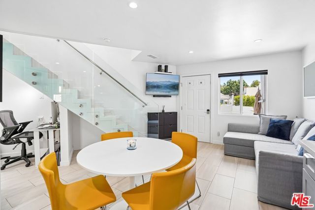11319 Goleta Street, Sylmar (los Angeles), CA 91342