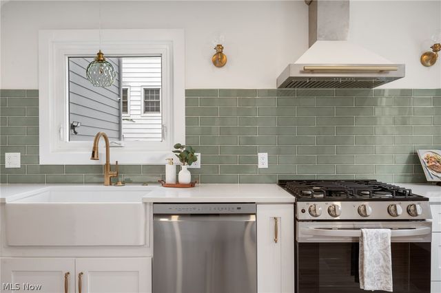 22625 Rye Road, Shaker Heights, OH 44122