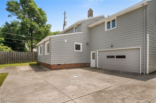 22625 Rye Road, Shaker Heights, OH 44122