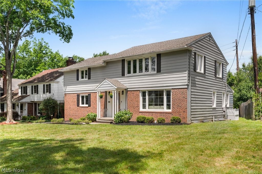 22625 Rye Road, Shaker Heights, OH 44122