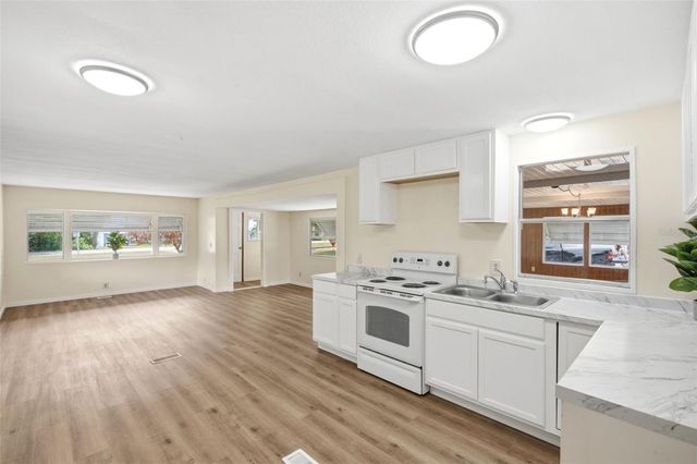 14742 MANDARIN STREET, Tavares, FL 32778