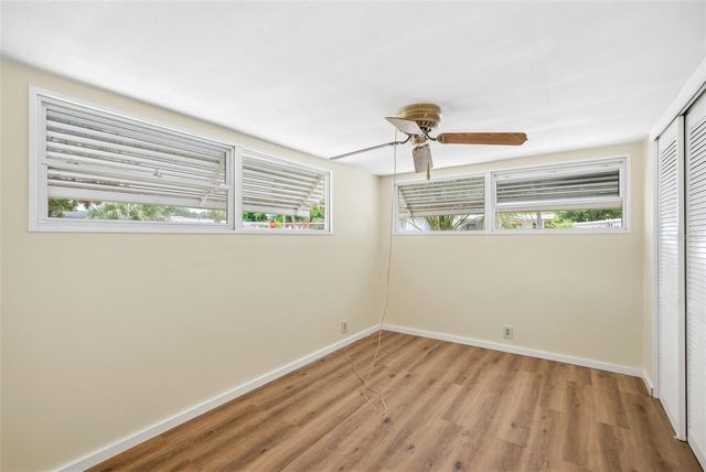 14742 MANDARIN STREET, Tavares, FL 32778