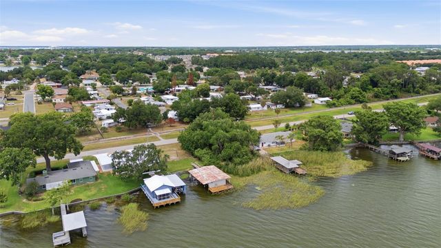 14742 MANDARIN STREET, Tavares, FL 32778