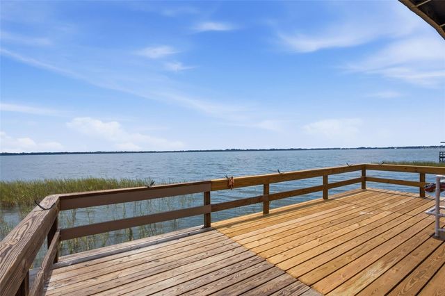 14742 MANDARIN STREET, Tavares, FL 32778