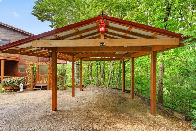 40 Foxfire Lane, Blue Ridge, GA 30513