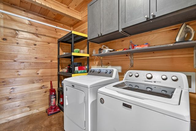 40 Foxfire Lane, Blue Ridge, GA 30513