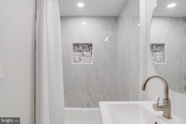 315 N ROBINSON ST, Baltimore, MD 21224