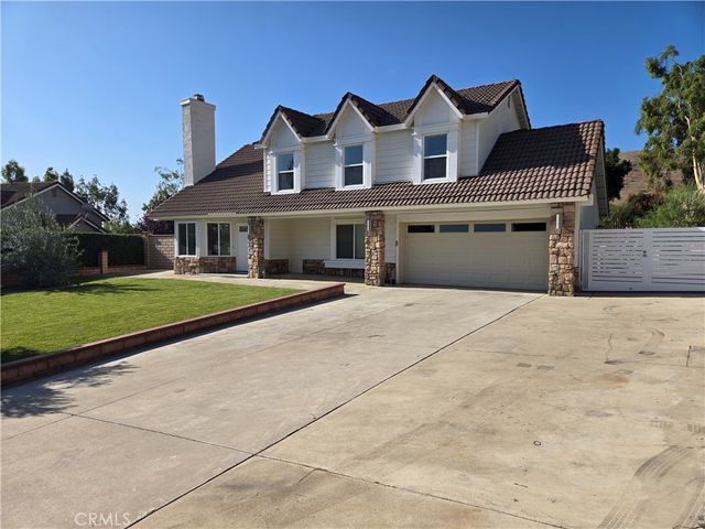 11282 Heathcliff Drive, Riverside, CA 92505