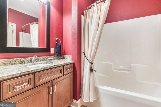 402 Boaters Row, Fair Play, SC 29643