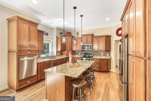 402 Boaters Row, Fair Play, SC 29643