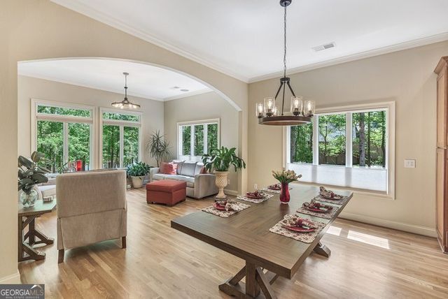 402 Boaters Row, Fair Play, SC 29643