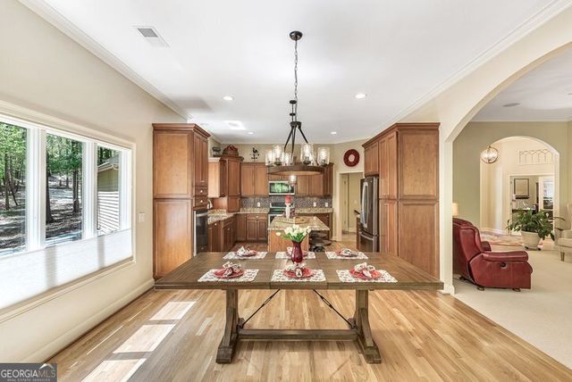 402 Boaters Row, Fair Play, SC 29643