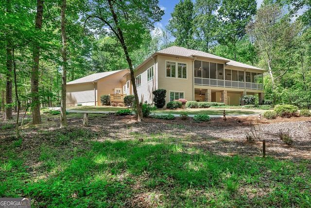 402 Boaters Row, Fair Play, SC 29643