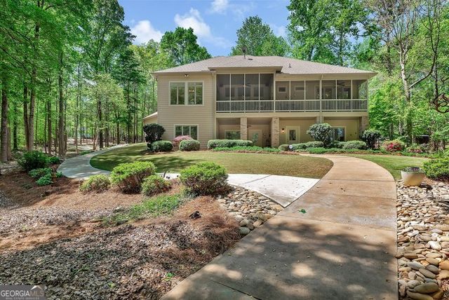 402 Boaters Row, Fair Play, SC 29643