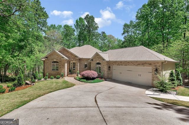 402 Boaters Row, Fair Play, SC 29643