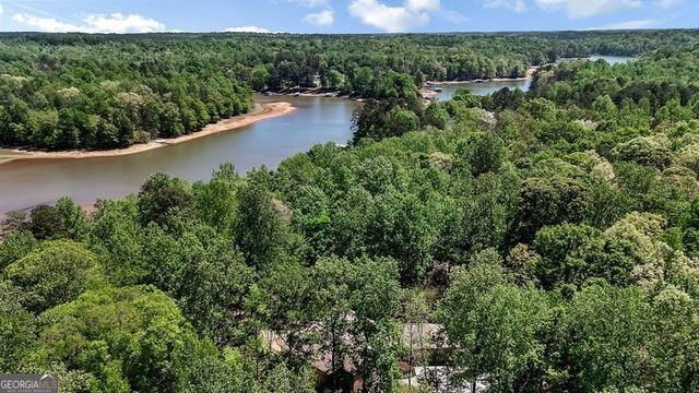 402 Boaters Row, Fair Play, SC 29643