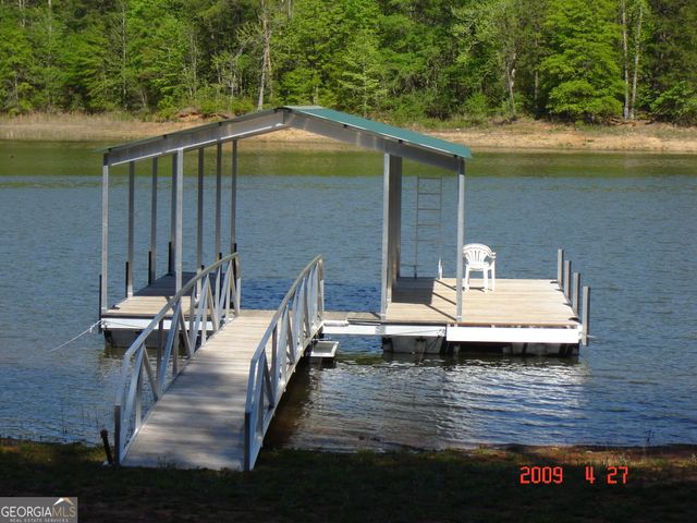 402 Boaters Row, Fair Play, SC 29643