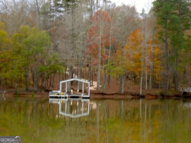 402 Boaters Row, Fair Play, SC 29643