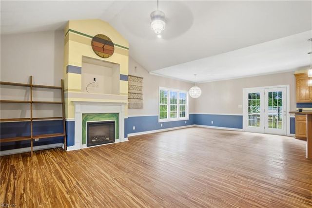 19675 Cross Keys RD, Boykins, VA 23827