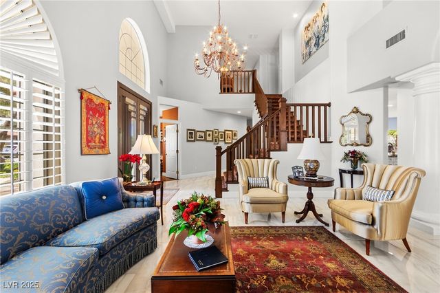 7428 Doe Avenue, Las Vegas, NV 89117